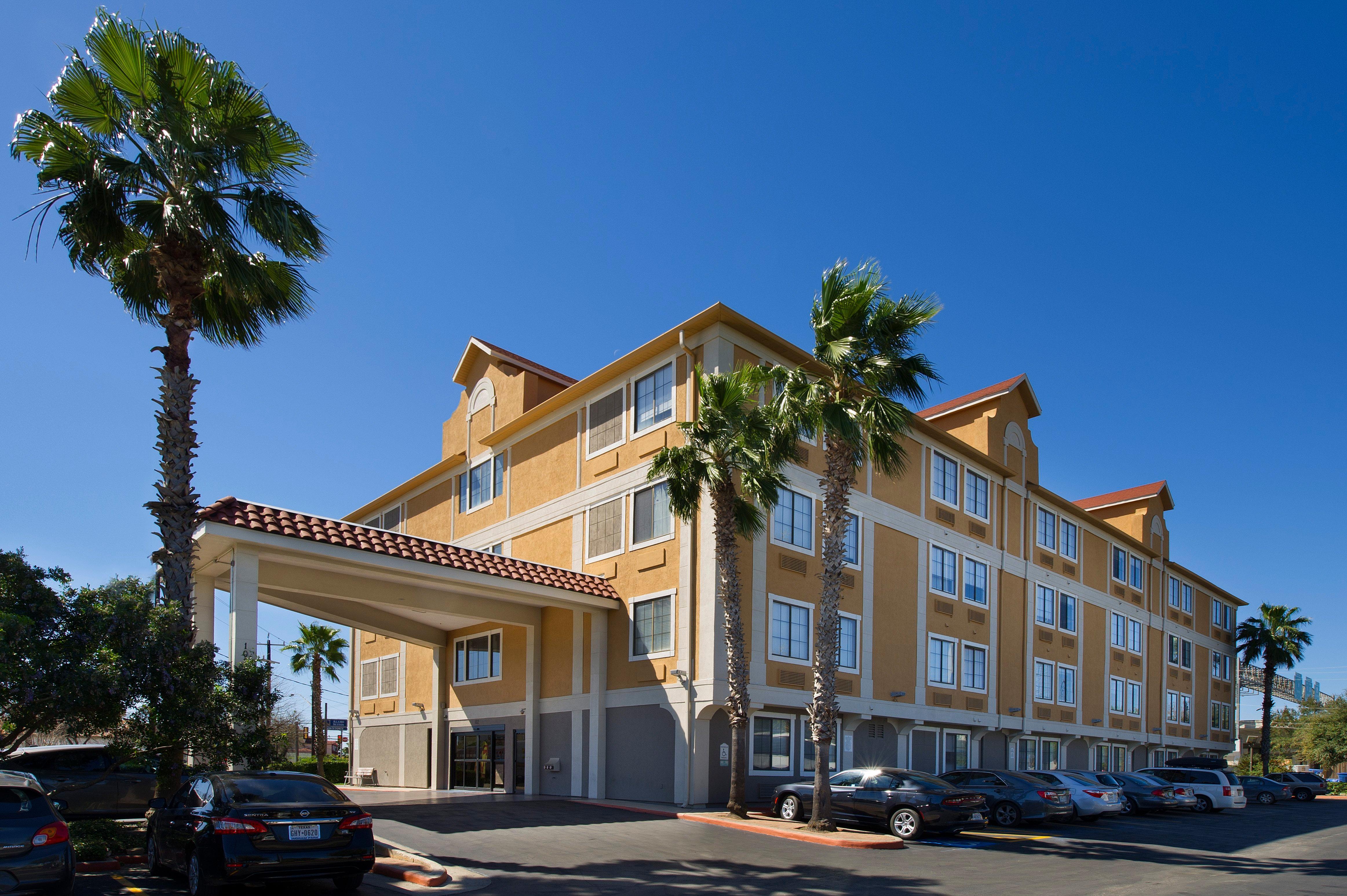 Holiday Inn Express & Suites San Antonio - Downtown Market Area By Ihg Exterior photo